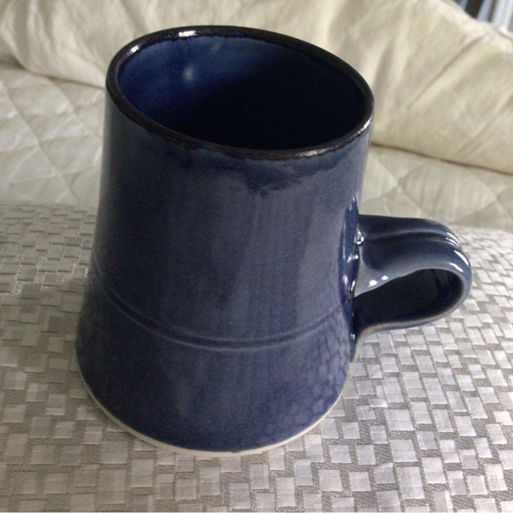 Wilton pottery mug